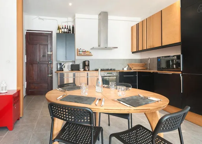 GuestReady - Bright&Elegant 2BR Flat in Part Dieu